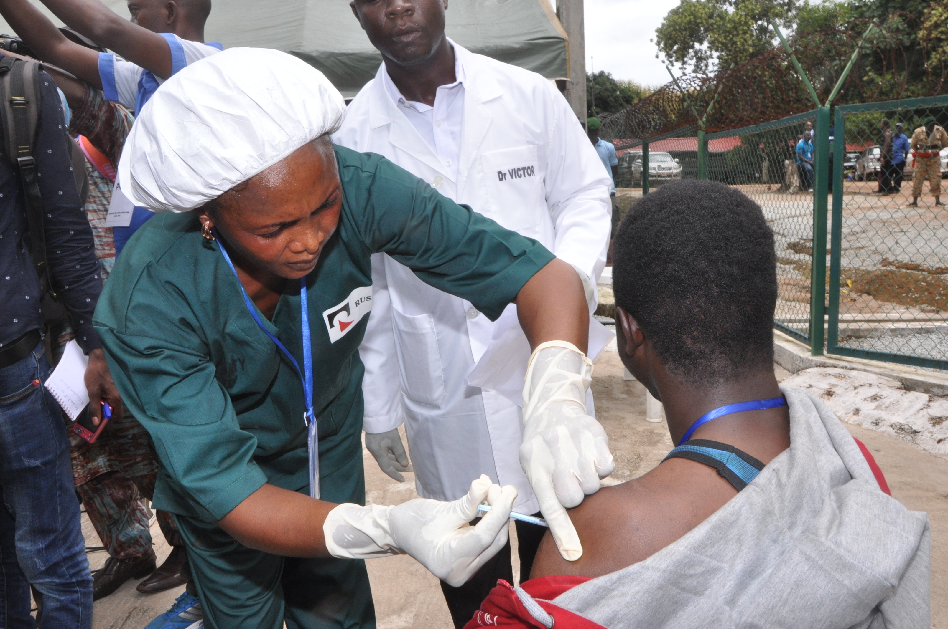 Yap Boum / Treating Ebola