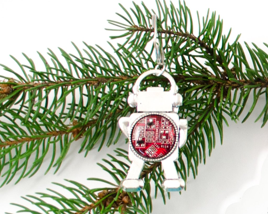 Amanda Preske / Decorative E-waste