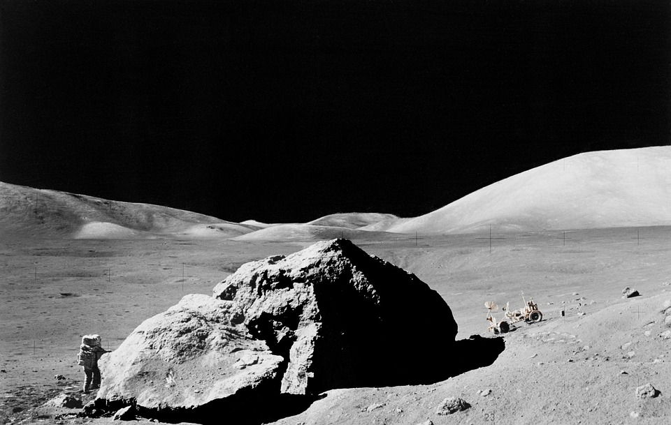 The Reek of Regolith